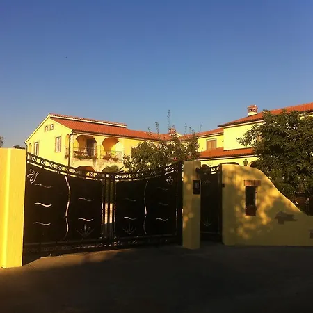 아파트 Apartmenthaus Sabine