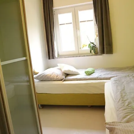 Apartmenthaus Sabine アパート *